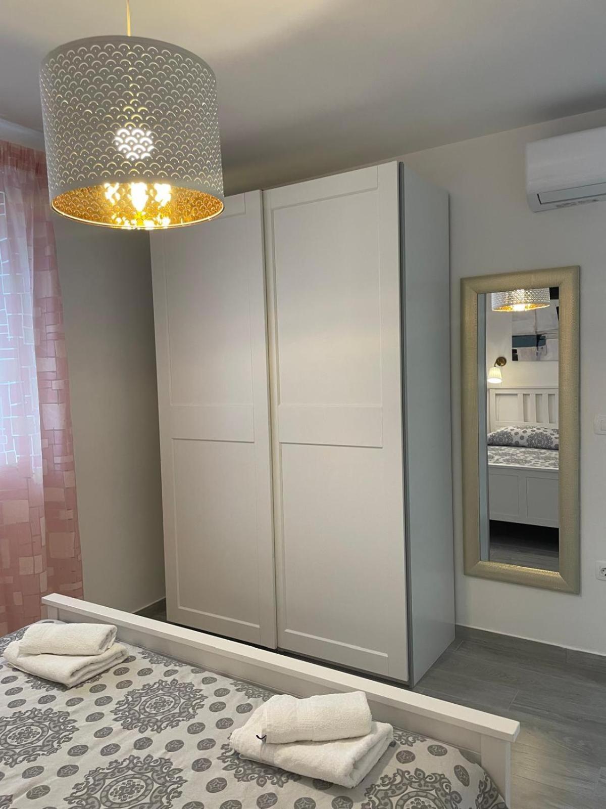 Apartment Sea&Sun Trogir Exteriör bild